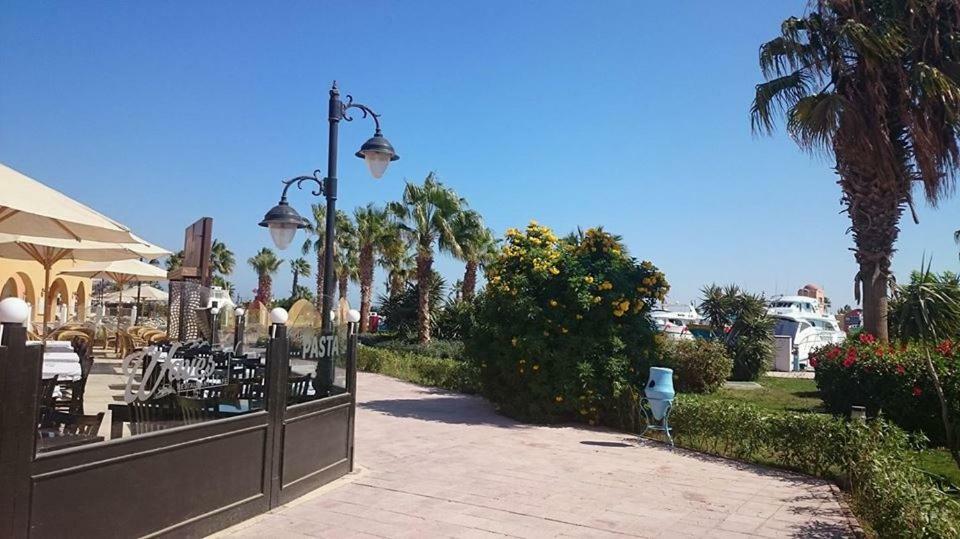 Exoticky Apartman Hurghada Exteriör bild